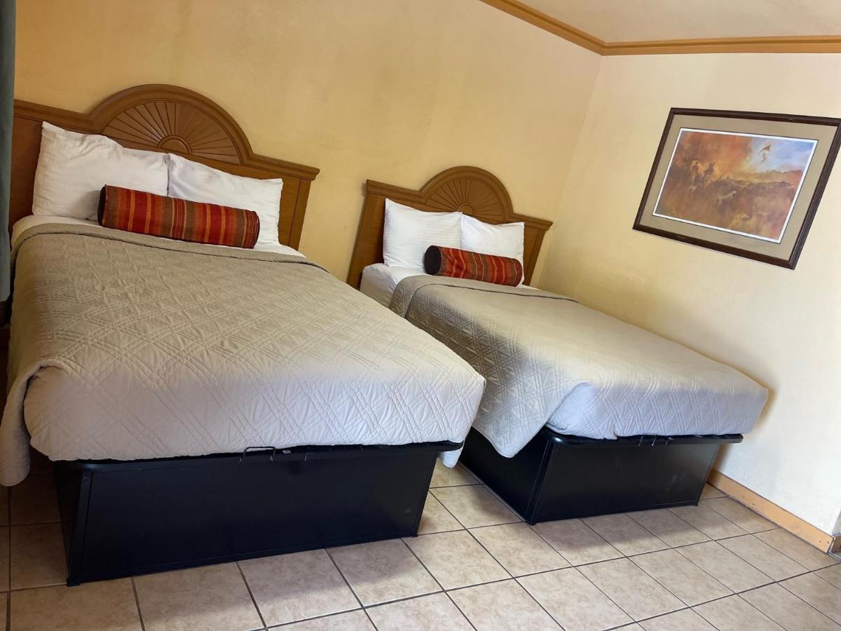 Refugio Budget Inn מראה חיצוני תמונה